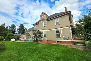 32 Pleasant St, Houlton, ME 04730 - Photo 7