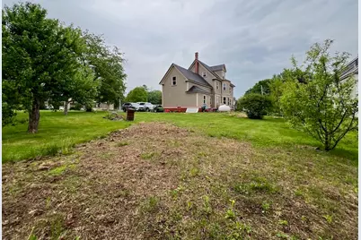 32 Pleasant Street, Houlton, ME 04730 - Photo 3