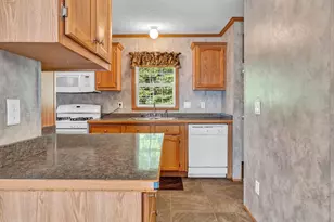 2392 Hudson Rd, Hudson, ME 04449 - Photo 9