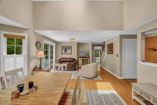 7 Garnet Dr, Topsham, ME 04086 - Photo 3