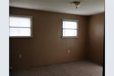 17 Chestnut Street, Skowhegan, ME 04976 - Photo 25