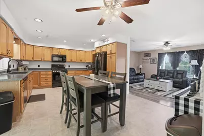 42 Winter Street, Lincoln, ME 04457 - Photo 17