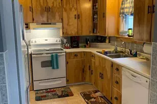 29 Somerset St, Millinocket, ME 04462 - Photo 11