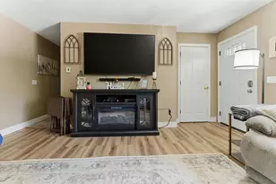 370 Mill St, Auburn, ME 04210 - Photo 9