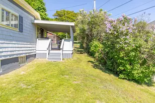 2 Green's Hill Ln, Deer Isle, ME 04627 - Photo 5