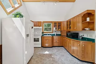 279 Desert Pond Rd, Mount Vernon, ME 04352 - Photo 15