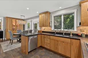 13 Norris St, Searsport, ME 04974 - Photo 3
