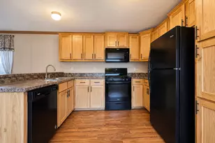 15 Colonial Dr, Lisbon, ME 04252 - Photo 13
