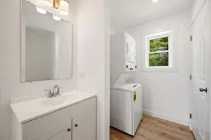 288 Elm St, Brewer, ME 04412 - Photo 13