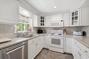80 Stratford Pl, Kennebunk, ME 04043 - Photo 9