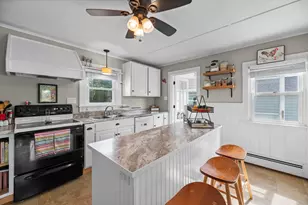 47 Violette Ave, Waterville, ME 04901 - Photo 3