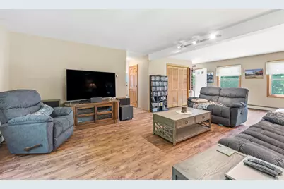 1079 Gardiner Road, Wiscasset, ME 04578 - Photo 19