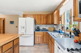 1079 Gardiner Rd, Wiscasset, ME 04578 - Photo 9