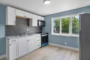 153 Spring St, Lewiston, ME 04240 - Photo 37