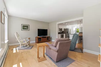 32 Beechwood Drive, Topsham, ME 04086 - Photo 9