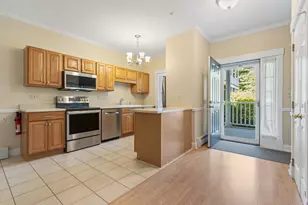 106 Farragut Wy, Kennebunk, ME 04043 - Photo 3