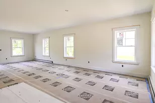 8 Constellation Wy, Falmouth, ME 04105 - Photo 5