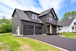 8 Constellation Wy, Falmouth, ME 04105 - Photo 3