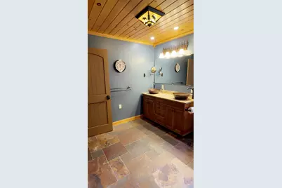 446 E Van Buren Cove Road, T17 R3 Wels, ME 04785 - Photo 31