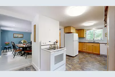 32 Main Street, Raymond, ME 04071 - Photo 11
