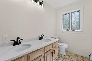 13 Melvin Ave, Old Orchard Beach, ME 04064 - Photo 17