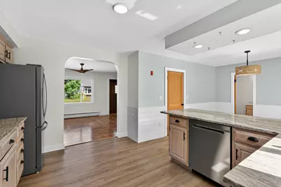 13 Melvin Avenue, Old Orchard Beach, ME 04064 - Photo 9