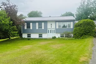 24 Violette St, Caribou, ME 04736 - Photo 5