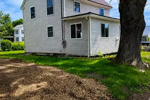113 Eastern Ave, Augusta, ME 04330 - Photo 5