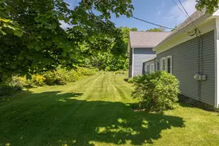 129 Miller St, Belfast, ME 04915 - Photo 31