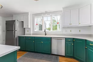 76 Edwards St, Portland, ME 04102 - Photo 3