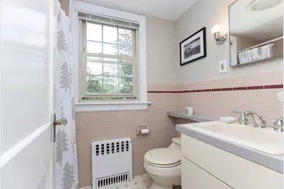 76 Edwards Street, Portland, ME 04102 - Photo 25