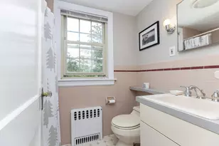76 Edwards St, Portland, ME 04102 - Photo 25