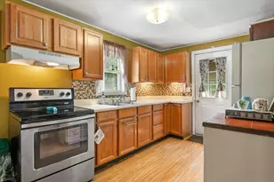 342 Grove St, Bangor, ME 04401 - Photo 7