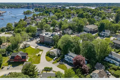 17 Traip Avenue, Kittery, ME 03904 - Photo 1