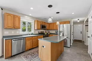 19 Bradford Dr, Gorham, ME 04038 - Photo 7