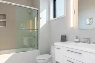 5 Merrill St, Portland, ME 04101 - Photo 23