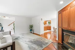 105 Gateway Commons Dr, Gorham, ME 04038 - Photo 11