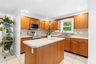 105 Gateway Commons Dr, Gorham, ME 04038 - Photo 5