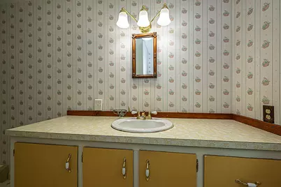 11 E Rocky Hill Road NE, York, ME 03909 - Photo 15