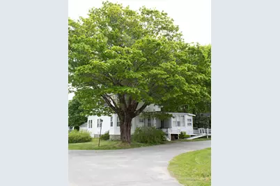 25 Pleasant Street, Vinalhaven, ME 04863 - Photo 11