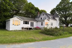 25 Pleasant St, Vinalhaven, ME 04863 - Photo 9
