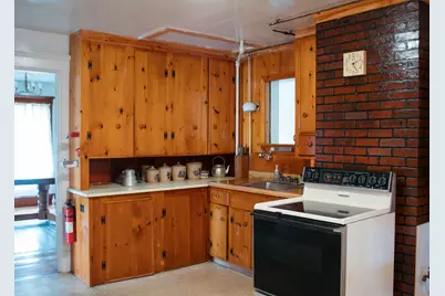 25 Pleasant Street, Vinalhaven, ME 04863 - Photo 21