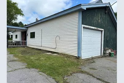 8 Oakland Road, Fairfield, ME 04937 - Photo 3