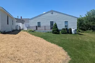 1055 Middle Rd, Warren, ME 04864 - Photo 11