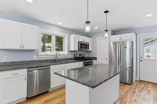 42 Admiral Harry Rich Dr, Brunswick, ME 04011 - Photo 5