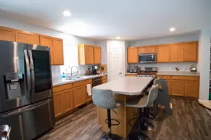 129 Elm St, Sanford, ME 04083 - Photo 5