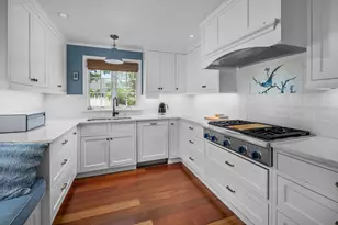 152 York St, York, ME 03909 - Photo 7