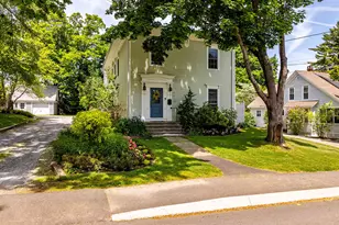 5 Pearl St, Camden, ME 04843 - Photo 1