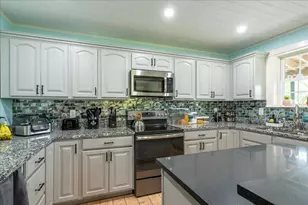 55 Mountain View Ext, Rockland, ME 04841 - Photo 3