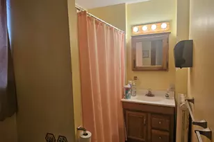 101 Elm St, Lewiston, ME 04240 - Photo 9